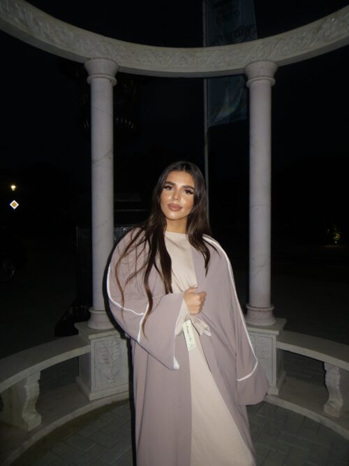 ELEGANCE ABAYA + Innerdress (147CM)