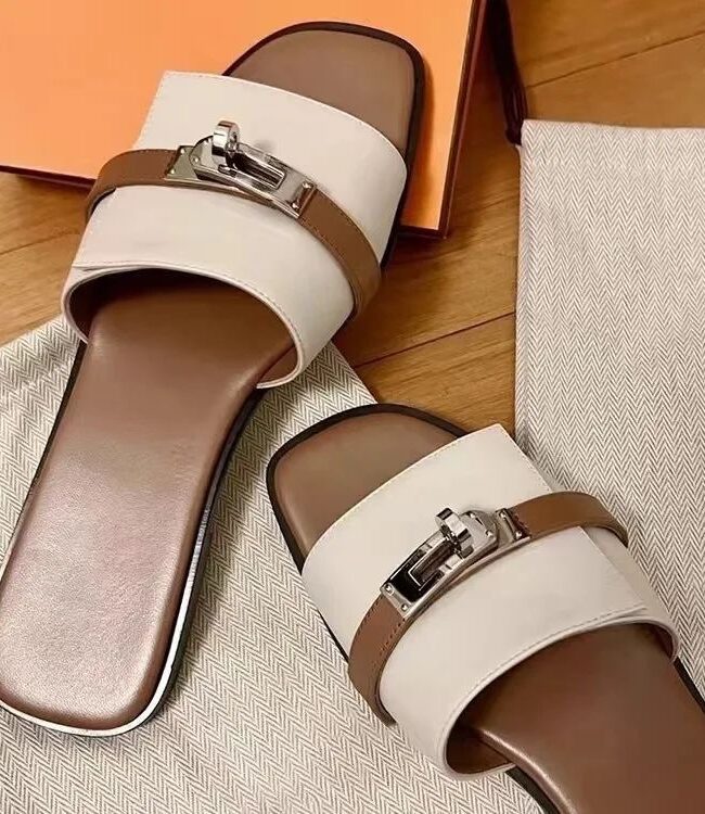 ALAYA - Amiére Two Tone Sandals (Take 1 Size Bigger)